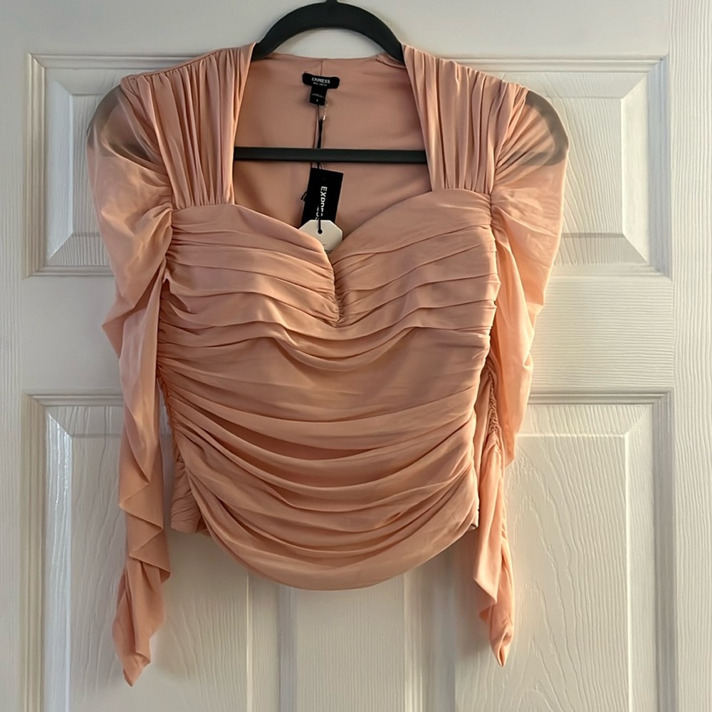 NWT shirred mesh top, in peachy pink color by Express, size S